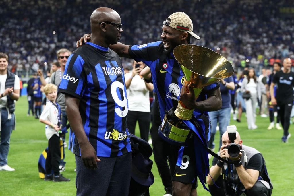 Video Lilian Thuram Tries To Slap His Son Marcus After Seeing Inter