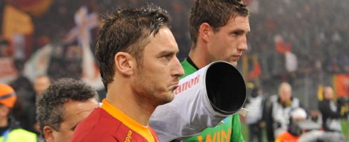 totti-lip490