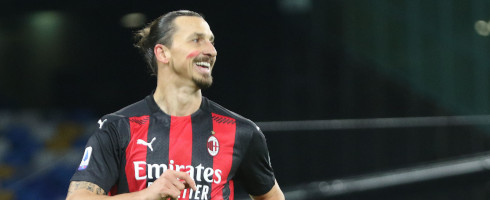 Ibrahimovic-2011-Milan-smiles-epa