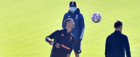 Ronaldo-2011-Juventus-training-epa