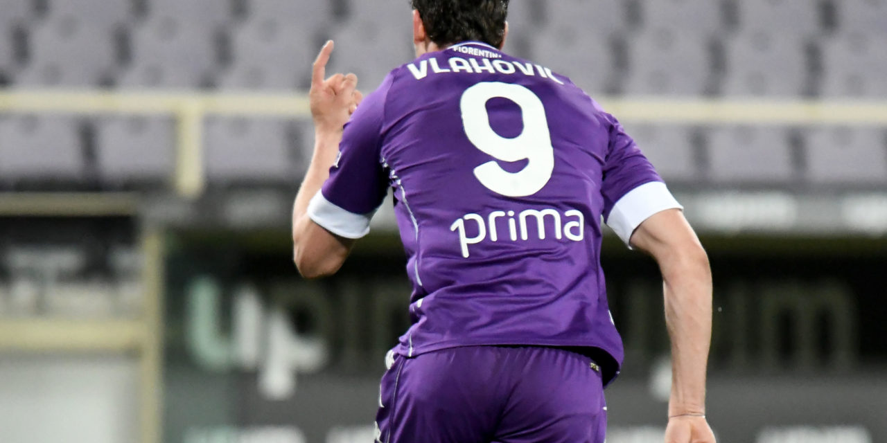 Fiorentina's Dusan Vlahovic celebrates