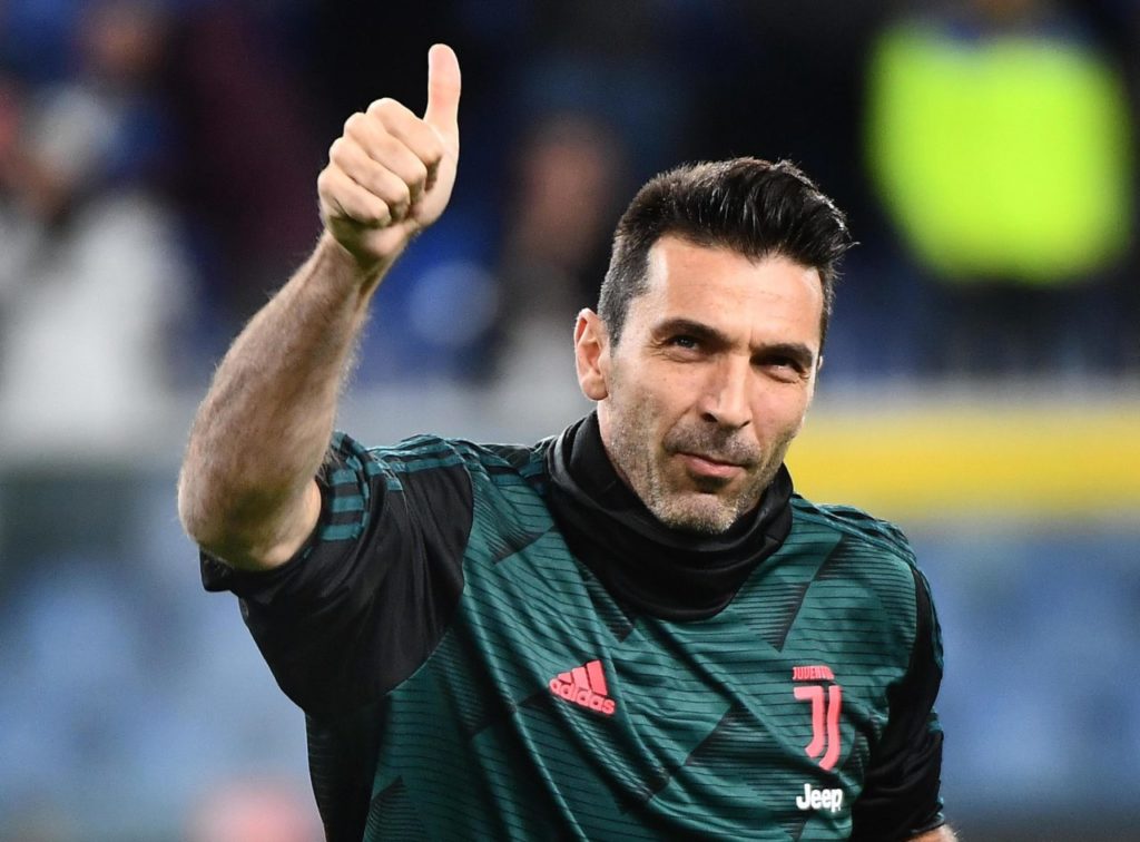 Buffon thumbs up