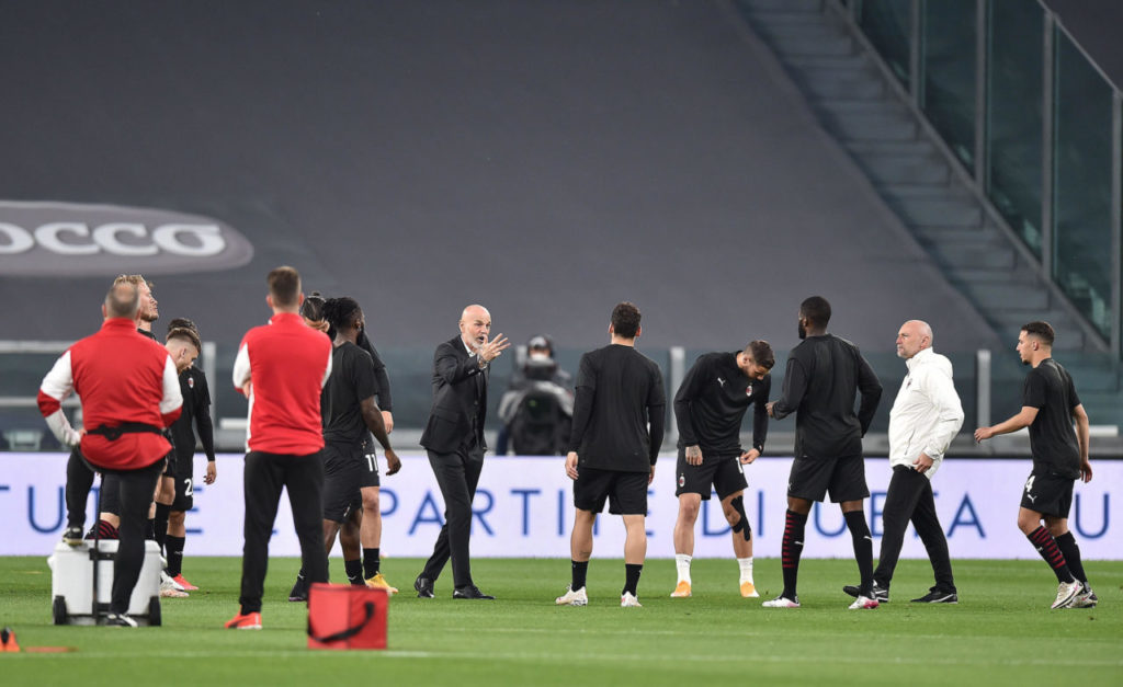 Milan coach Stefano Pioli gestures during the Italian Serie match Juventus FC vs AC Milan at the Allianz Stadium in Turin