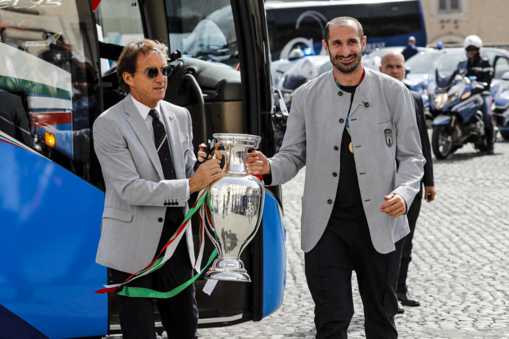 Roberto Mancini and Giorgio Chiellini
