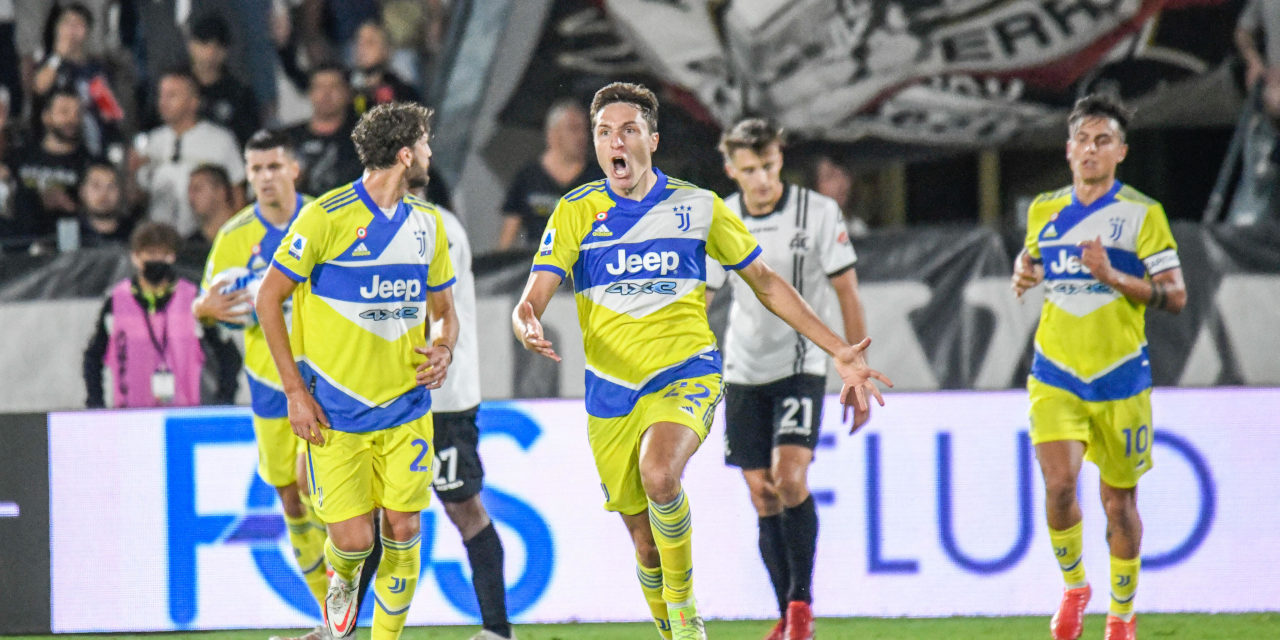 Federico Chiesa celebrate