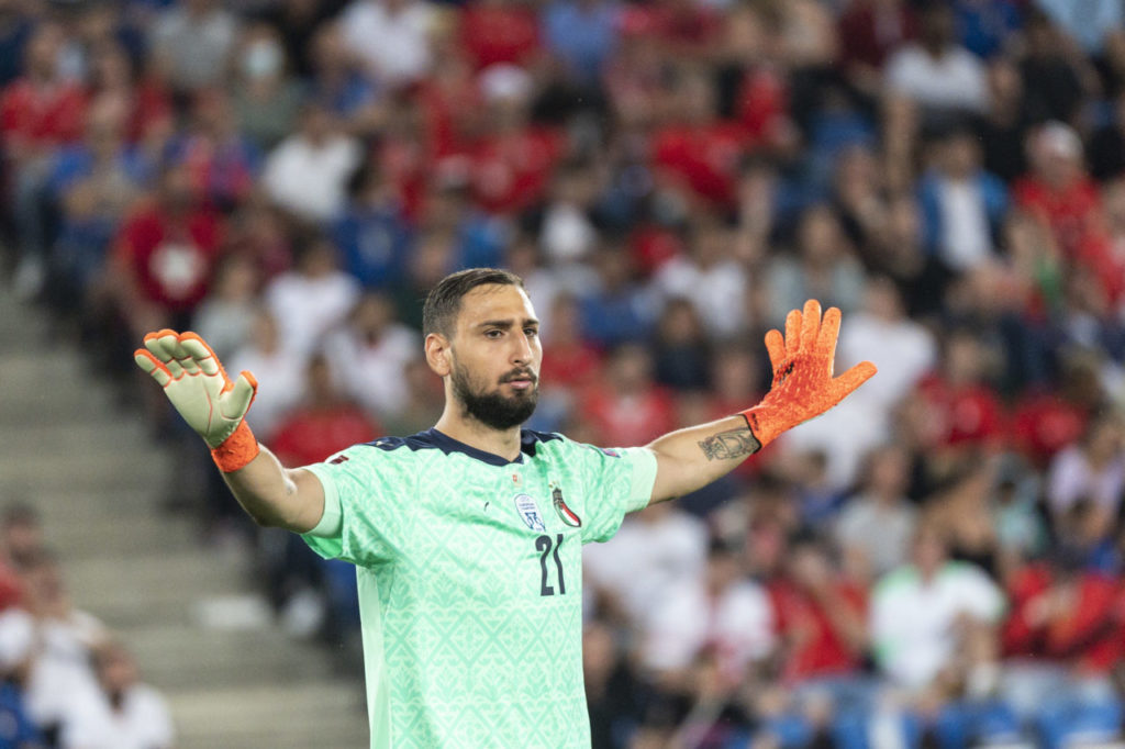 epa09450400 Italy's goalkeeper Gianluigi Donnarumma gestures during the 2022 FIFA World Cup European Qualifying Group C soccer match between Switzerland and Italy in the St. Jakob-Park stadium in Basel, Switzerland, 05 September 2021. EPA-EFE/JEAN-CHRISTOPHE BOTT