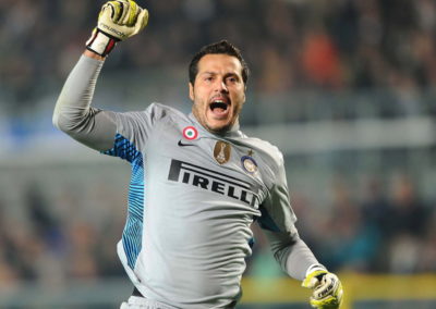 Julio-Cesar-Inter-celebrate-