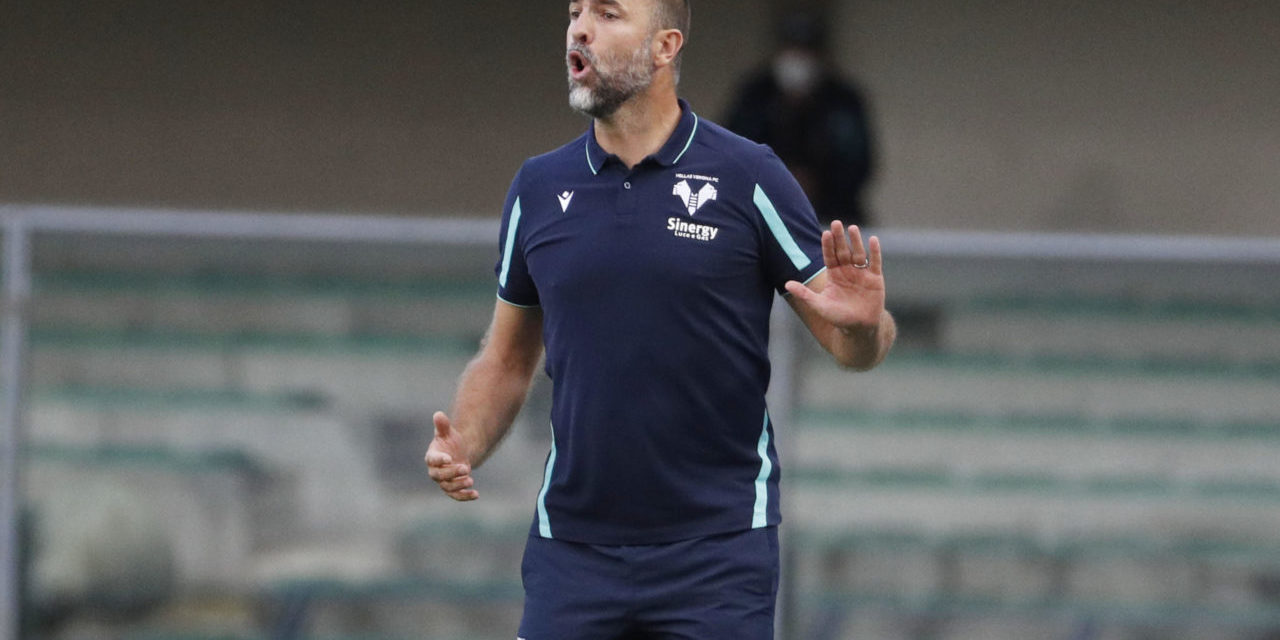 epa09476660 Hellas Verona's head coach Igor Tudor reacts during the Italian Serie A soccer match between Hellas Verona FC and AS Roma at Marcantonio Bentegodi stadium in Verona, Italy, 19 September 2021. EPA-EFE/EMANUELE PENNACCHIO