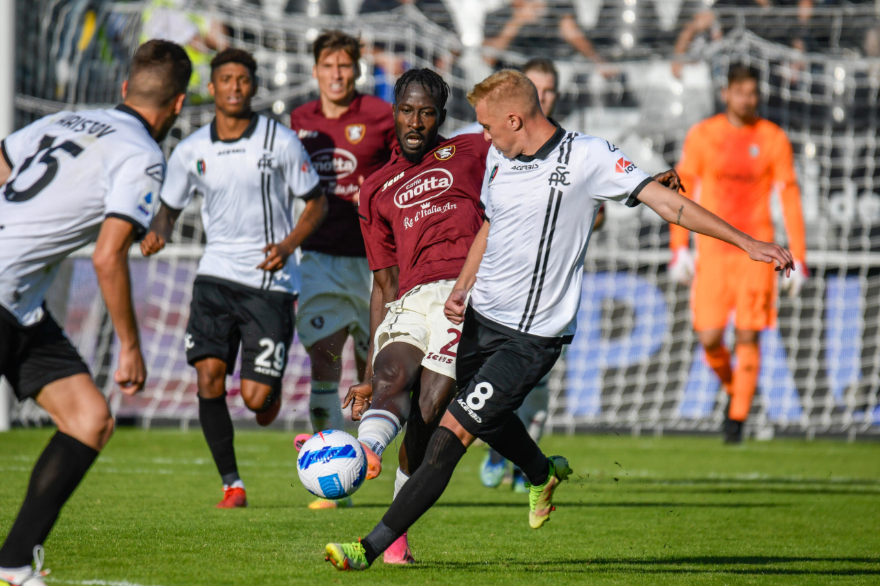 Viktor Kovalenko Mamadou Coulibaly