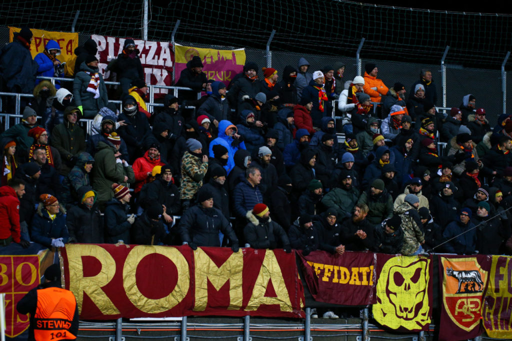 epa09537348 AS Roma supporters during the UEFA Europa Conference League soccer match between FK Bodo/Glimt and AS Roma at Aspmyra Stadium in Bodo, Norway, 21 October 2021. EPA-EFE/Mats Torbergsen NORWAY OUT