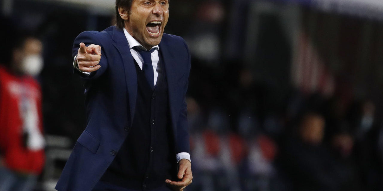 epa09114411 Inter's coach Antonio Conte reacts during the Italian Serie A soccer match Bologna FC vs FC Inter Milan at Renato Dall'Ara stadium, Bologna, Italy, 03 April 2021. EPA-EFE/ELISABETTA BARACCHI