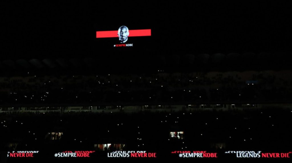 epa08173452 A tribute to Kobe Bryant prior the Italy Cup quarter final soccer match AC Milan vs Torino FC at the Giuseppe Meazza stadium in Milan, Italy, 28 January 2020. EPA-EFE/MATTEO BAZZI