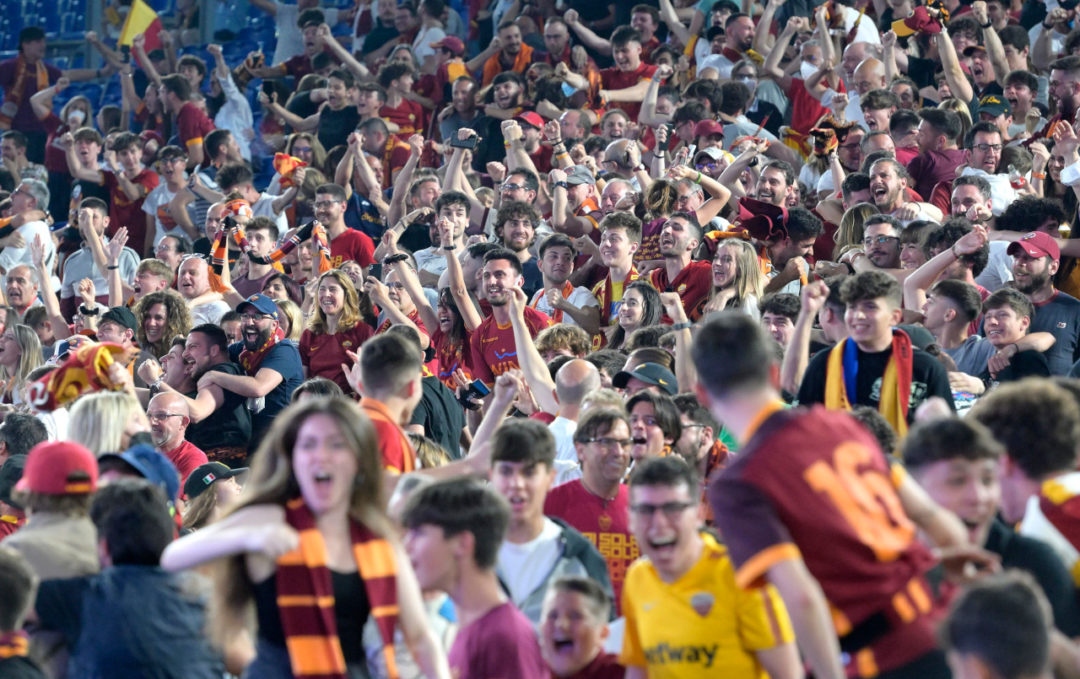 Roma under investigation for anti-sporting chants during celebrations ...