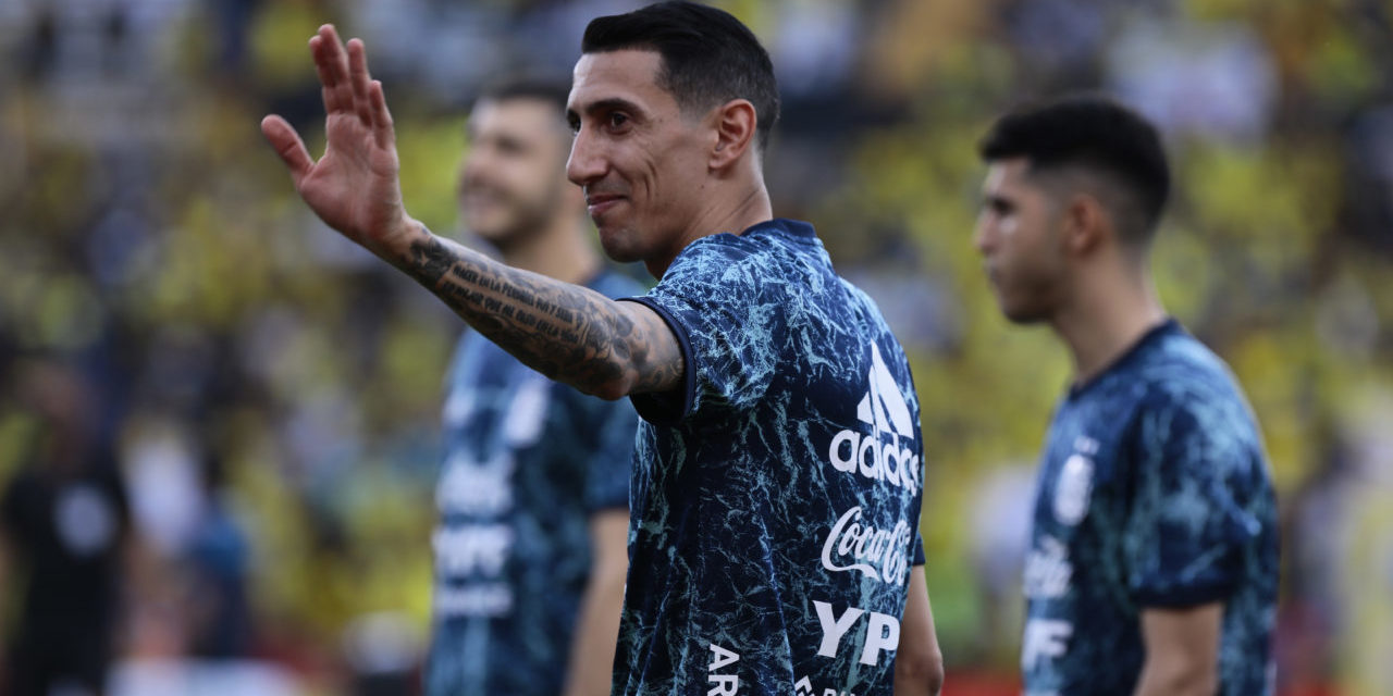 epa09859580 Angel Di María of Argentina warms up before the start of the match between Ecuador and Argentina for the South American qualifiers for the FIFA World Cup Qatar 2022, in Guayaquil, Ecuador, 29 March 2022. EPA-EFE/Franklin Jacome / POOL