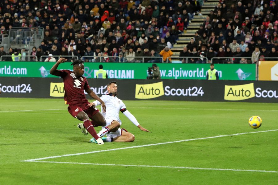 Serie A | Cagliari 1-2 Torino: Granata rain on Riva tribute - Football
