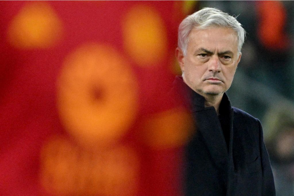 Mourinho: I still 'don't accept' Roma's defeat in Europa League final