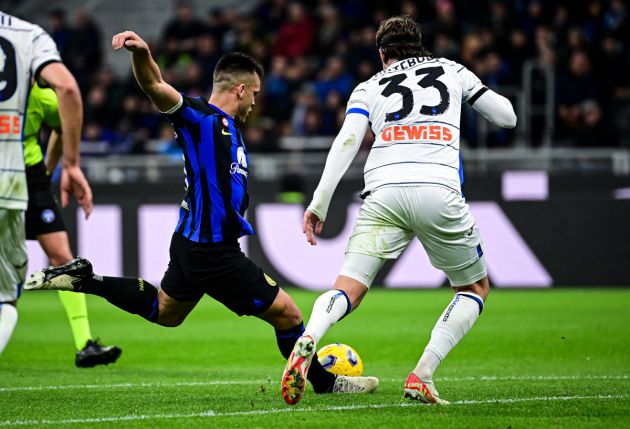 Inter Milan's Argentine forward #10 Lautaro Martinez (L) shoots and scores his team second goal during the Italian Serie A football match between Inter Milan and Atalanta in Milan, on February 28, 2024. (Photo by Piero CRUCIATTI / AFP) (Photo by PIERO CRUCIATTI/AFP via Getty Images)