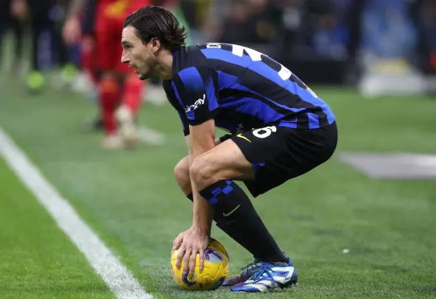 DECEMBER 23: Matteo Darmian of FC Internazionale looks on during the Serie A TIM match between FC Internazionale and US Lecce at Stadio Giuseppe Meazza on December 23, 2023 in Milan, Italy. (Photo by Marco Luzzani/Getty Images)