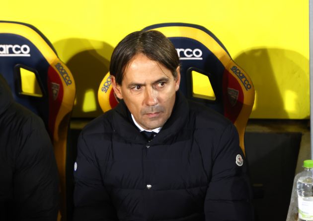 LECCE, ITALY - FEBRUARY 25: Head coach of Inter Simone Inzaghi looks on prior the Serie A TIM match between US Lecce and FC Internazionale at Stadio Via del Mare on February 25, 2024 in Lecce, Italy. (Photo by Maurizio Lagana/Getty Images)
