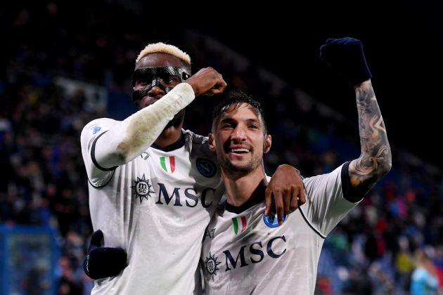 REGGIO NELL'EMILIA, ITALY - FEBRUARY 28: Victor Osimhen of SSC Napoli celebrates scoring his team's third goal with teammate Matteo Politano during the Serie A TIM match between US Sassuolo and SSC Napoli at Mapei Stadium - Citta' del Tricolore on February 28, 2024 in Reggio nell'Emilia, Italy. (Photo by Alessandro Sabattini/Getty Images)