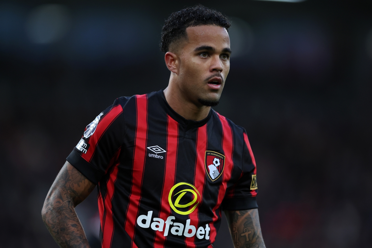 BOURNEMOUTH, ENGLAND - DECEMBER 03: Justin Kluivert of Bournemouth during the Premier League match between AFC Bournemouth and Aston Villa at Vitality Stadium on December 03, 2023 in Bournemouth, England. (Photo by Michael Steele/Getty Images)