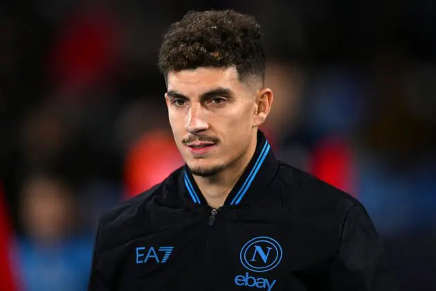 NAPLES, ITALY - DECEMBER 16: Giovanni Di Lorenzo of SSC Napoli during the Serie A TIM match between SSC Napoli and Cagliari Calcio at Stadio Diego Armando Maradona on December 16, 2023 in Naples, Italy. (Photo by Francesco Pecoraro/Getty Images)