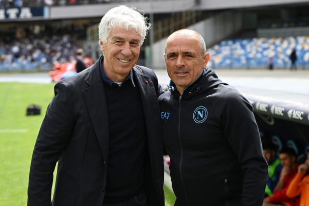 NAPLES, ITALY - MARCH 30: Gian Piero Gasperini Atalanta BC head coach greets Francesco Calzona SSC Napoli head coach before the Serie A TIM match between SSC Napoli and Atalanta BC at Stadio Diego Armando Maradona on March 30, 2024 in Naples, Italy. (Photo by Francesco Pecoraro/Getty Images)