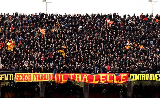 LECCE, ITALY - MARCH 10: Supporters of Lecce in action during the Serie A TIM match between US Lecce and Hellas Verona FC - Serie A TIM at Stadio Via del Mare on March 10, 2024 in Lecce, Italy. (Photo by Maurizio Lagana/Getty Images)