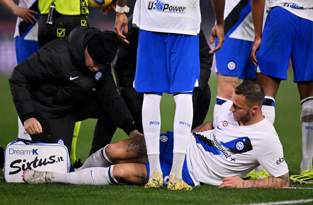 BOLOGNA, ITALY - MARCH 09: Marko Arnautovic of FC Internazionale can be seen laid on the pitch due to a injury during the Serie A TIM match between Bologna FC and FC Internazionale at Stadio Renato Dall'Ara on March 09, 2024 in Bologna, Italy. (Photo by Alessandro Sabattini/Getty Images)