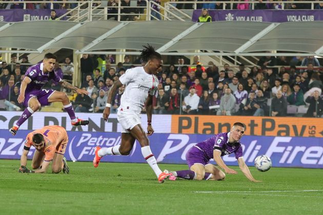 FLORENCE, ITALY - MARCH 30: Rafael Leao of AC Milan scores a goal during the Serie A TIM match between ACF Fiorentina and AC Milan - Serie A TIM at Stadio Artemio Franchi on March 30, 2024 in Florence, Italy.(Photo by Gabriele Maltinti/Getty Images)