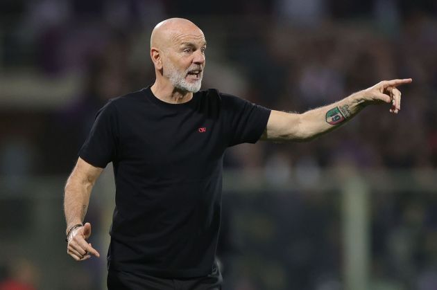 FLORENCE, ITALY - MARCH 30: Stefano Pioli manager of AC Milan gestures during the Serie A TIM match between ACF Fiorentina and AC Milan - Serie A TIM at Stadio Artemio Franchi on March 30, 2024 in Florence, Italy.(Photo by Gabriele Maltinti/Getty Images)