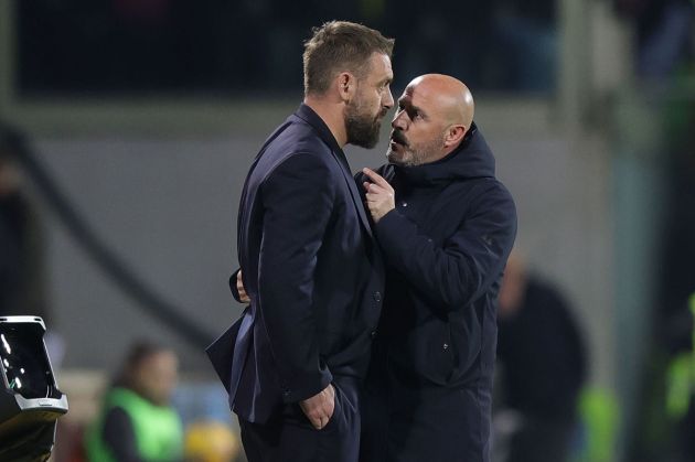 FLORENCE, ITALY - MARCH 10: Daniele De Rossi manager of AS Roma and Head coach Vincenzo Italiano manager of ACF Fiorentina during the Serie A TIM match between ACF Fiorentina and AS Roma - Serie A TIM at Stadio Artemio Franchi on March 10, 2024 in Florence, Italy.(Photo by Gabriele Maltinti/Getty Images)