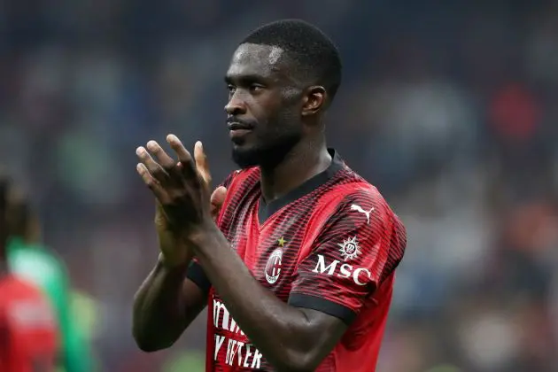 MILAN, ITALY - SEPTEMBER 30: Fikayo Tomori of AC Milan applauds the fans following the team's victory during the Serie A TIM match between AC Milan and SS Lazio at Stadio Giuseppe Meazza on September 30, 2023 in Milan, Italy. (Photo by Marco Luzzani/Getty Images)
