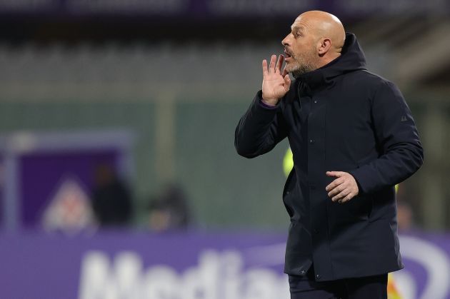 FLORENCE, ITALY - MARCH 10: Head coach Vincenzo Italiano manager of ACF Fiorentina reacts during the Serie A TIM match between ACF Fiorentina and AS Roma - Serie A TIM at Stadio Artemio Franchi on March 10, 2024 in Florence, Italy.(Photo by Gabriele Maltinti/Getty Images)