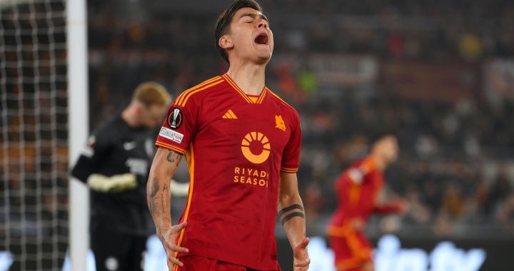 ROME, ITALY - MARCH 07: Paulo Dybala of AS Roma reacts after a missed chance during the UEFA Europa League 2023/24 round of 16 first leg match between AS Roma and Brighton & Hove Albion at Stadio Olimpico on March 07, 2024 in Rome, Italy. (Photo by Mike Hewitt/Getty Images)