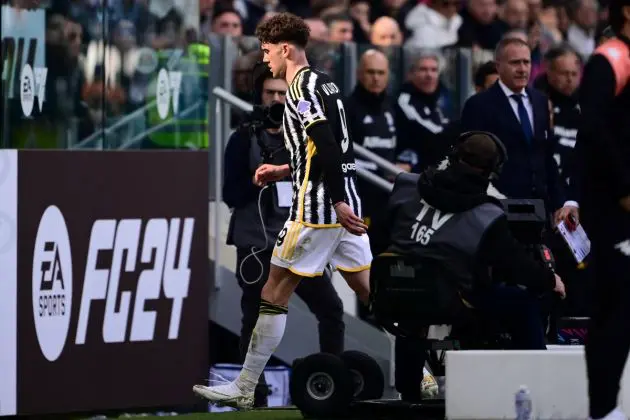 Juventus forward Dusan Vlahovic leaves the pitch after a red card during the Italian Serie A football match between Juventus and Genoa at the Allianz Stadium in Turin on March 17, 2024. (Photo by MARCO BERTORELLO / AFP) (Photo by MARCO BERTORELLO/AFP via Getty Images)