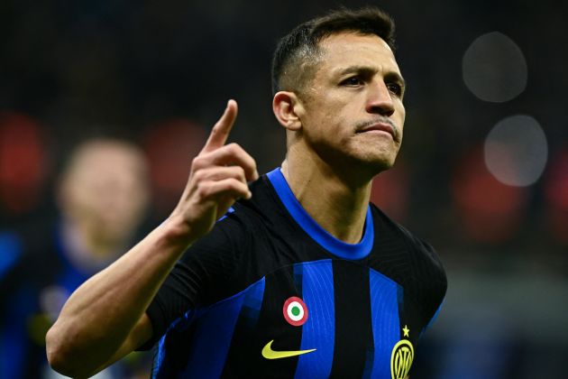 Inter forward Alexis Sanchez celebrates scoring his team's second goal on a penalty kick during the Italian Serie A football match between Inter Milan and Genoa at San Siro Stadium, in Milan on March 4, 2024. (Photo by GABRIEL BOUYS / AFP)