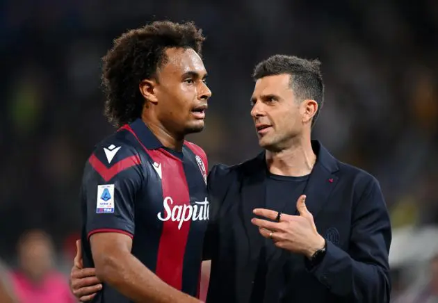 BOLOGNA, ITALY - APRIL 13: Thiago Motta, Head Coach of Bologna FC, (R) speaks with Joshua Zirkzee of Bologna FC during the Serie A TIM match between Bologna FC and AC Monza at Stadio Renato Dall'Ara on April 13, 2024 in Bologna, Italy. (Photo by Alessandro Sabattini/Getty Images)