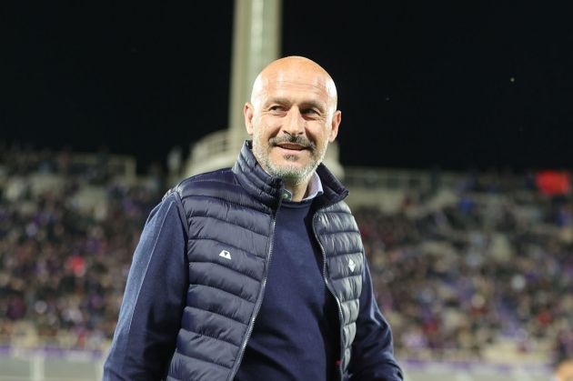 FLORENCE, ITALY - APRIL 3: Head coach Vincenzo Italiano manager of ACF Fiorentina looks on during the Coppa Italia Semi-final match between ACF Fiorentina and Atalanta at Stadio Artemio Franchi on April 3, 2024 in Florence, Italy. (Photo by Gabriele Maltinti/Getty Images)