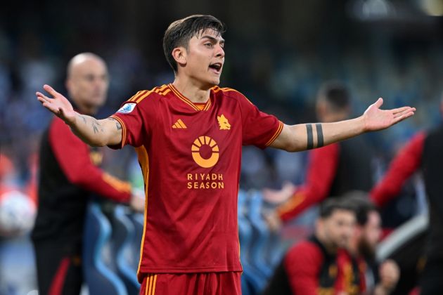 NAPLES, ITALY - APRIL 28: Paulo Dybala of AS Roma shows his disappointment during the Serie A TIM match between SSC Napoli and AS Roma - Serie A TIM at Stadio Diego Armando Maradona on April 28, 2024 in Naples, Italy. (Photo by Francesco Pecoraro/Getty Images)
