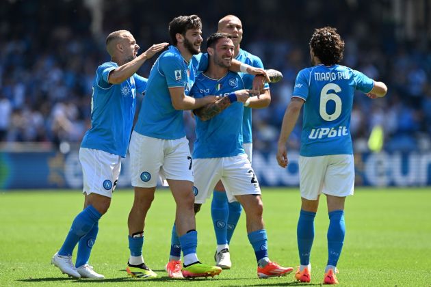 NAPLES, ITALY - APRIL 14: Matteo Politano of SSC Napoli celebrates after scoring his side first goal during the Serie A TIM match between SSC Napoli and Frosinone Calcio at Stadio Diego Armando Maradona on April 14, 2024 in Naples, Italy. (Photo by Francesco Pecoraro/Getty Images) (Photo by Francesco Pecoraro/Getty Images)