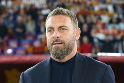 ROME, ITALY - MAY 19: Daniele De Rossi, Head Coach of AS Roma, looks on prior to the Serie A TIM match between AS Roma and at Stadio Olimpico on May 19, 2024 in Rome, Italy. (Photo by Paolo Bruno/Getty Images)