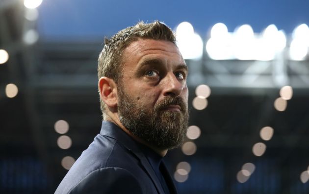 BERGAMO, ITALY - MAY 12: Daniele De Rossi, Head Coach of AS Roma, looks on prior to the Serie A TIM match between Atalanta BC and AS Roma at Gewiss Stadium on May 12, 2024 in Bergamo, Italy. (Photo by Marco Luzzani/Getty Images)