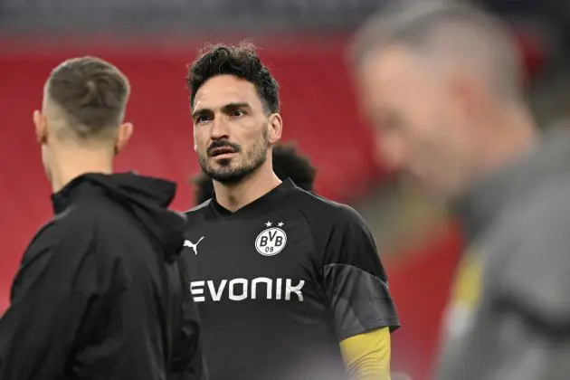 Dortmund's German defender #15 Mats Hummels takes part in a training session at Wembley stadium, in London, on May 31, 2024 on the eve of their UEFA Champions League final football match against Real Madrid. (Photo by INA FASSBENDER / AFP) (Photo by INA FASSBENDER/AFP via Getty Images) (roma target)