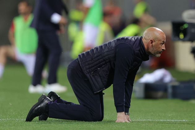 FLORENCE, ITALY - MAY 13: Head coach Vincenzo Italiano manager of ACF Fiorentina reacts during the Serie A TIM match between ACF Fiorentina and AC Monza at Stadio Artemio Franchi on May 13, 2024 in Florence, Italy.(Photo by Gabriele Maltinti/Getty Images)
