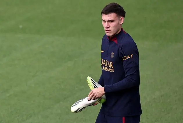 Paris Saint-Germain's Uruguayan midfielder #4 Manuel Ugarte arrives for a training session at Poissy, west of Paris on September 29, 2023, on the eve of the L1 football match against Clermont. (Photo by FRANCK FIFE / AFP) (Photo by FRANCK FIFE/AFP via Getty Images)