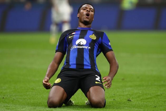 MILAN, ITALY - SEPTEMBER 27: Aston Villa target Denzel Dumfries of Inter Milan celebrates after scoring their sides first goal during the Serie A TIM match between FC Internazionale and US Sassuolo at Stadio Giuseppe Meazza on September 27, 2023 in Milan, Italy. (Photo by Marco Luzzani/Getty Images)