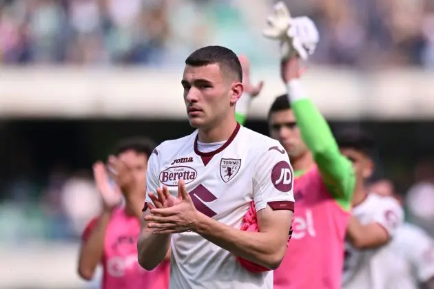 VERONA, ITALY - MAY 12: Alessandro Buongiorno of Torino FC applauds his fans during the Serie A TIM match between Hellas Verona FC and Torino FC at Stadio Marcantonio Bentegodi on May 12, 2024 in Verona, Italy. (Photo by Alessandro Sabattini/Getty Images)