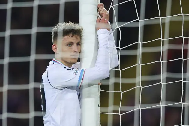 BARCELONA, SPAIN - MARCH 12: Jesper Lindstrom of SSC Napoli looks dejected during the UEFA Champions League 2023/24 round of 16 second leg match between FC Barcelona and SSC Napoli at Estadi Olimpic Lluis Companys on March 12, 2024 in Barcelona, Spain. (Photo by Eric Alonso/Getty Images)