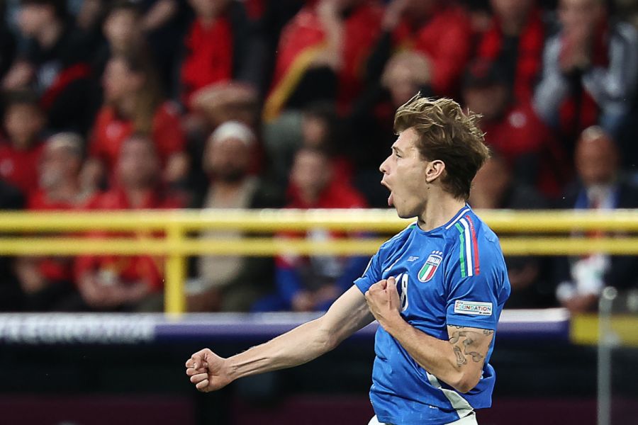 Di Biagio compares Italy star Barella to 'first version' of De Bruyne ...
